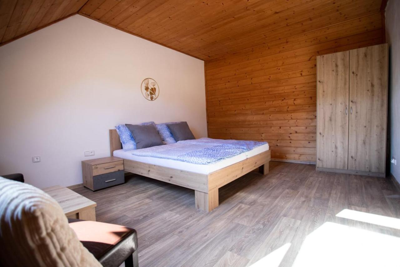 Tina Apartments Černá v Pošumaví Екстериор снимка